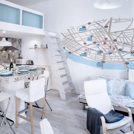 Maps Apartment *