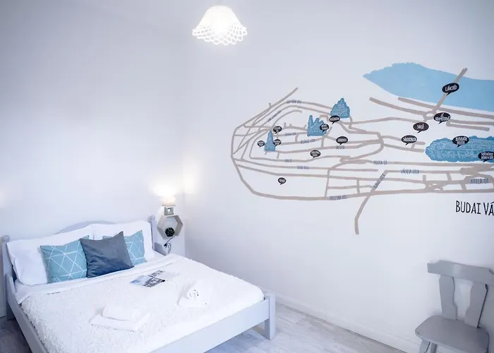 Lägenhet Maps - With Unique Design Budapest